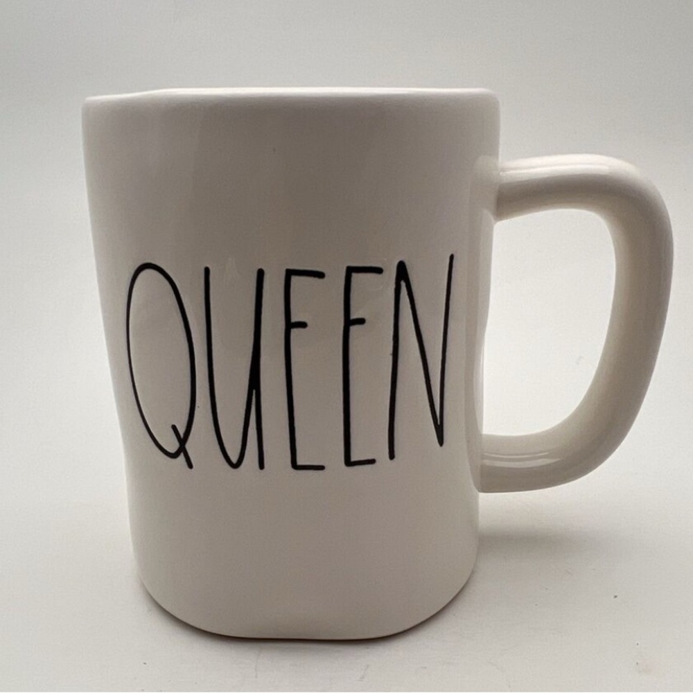 Queen White Mug